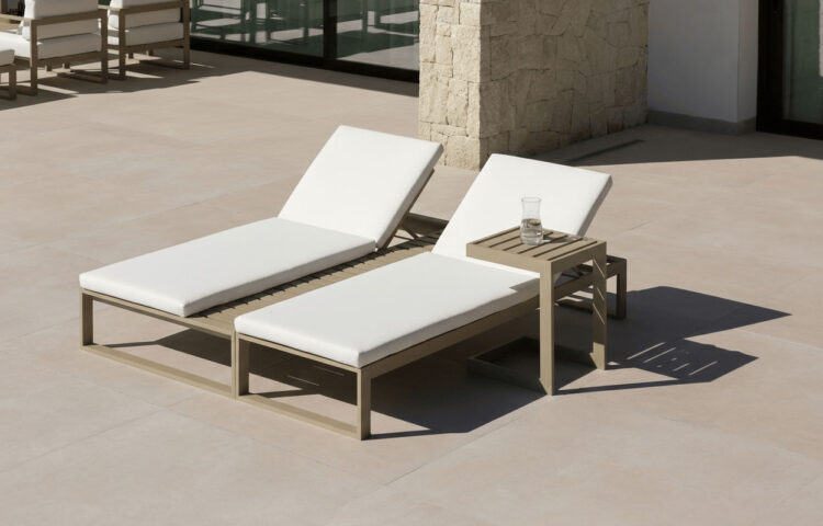 Muebles de exterior sostenibles hechos junto a la Sierra Mariola